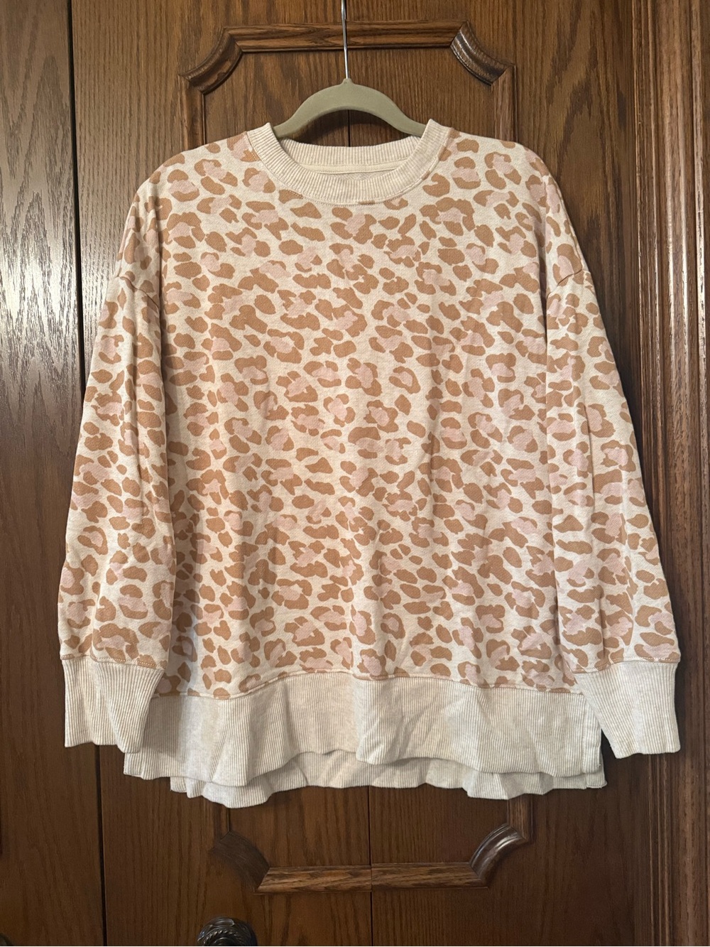 aerie Leopard print sweatshirt size S